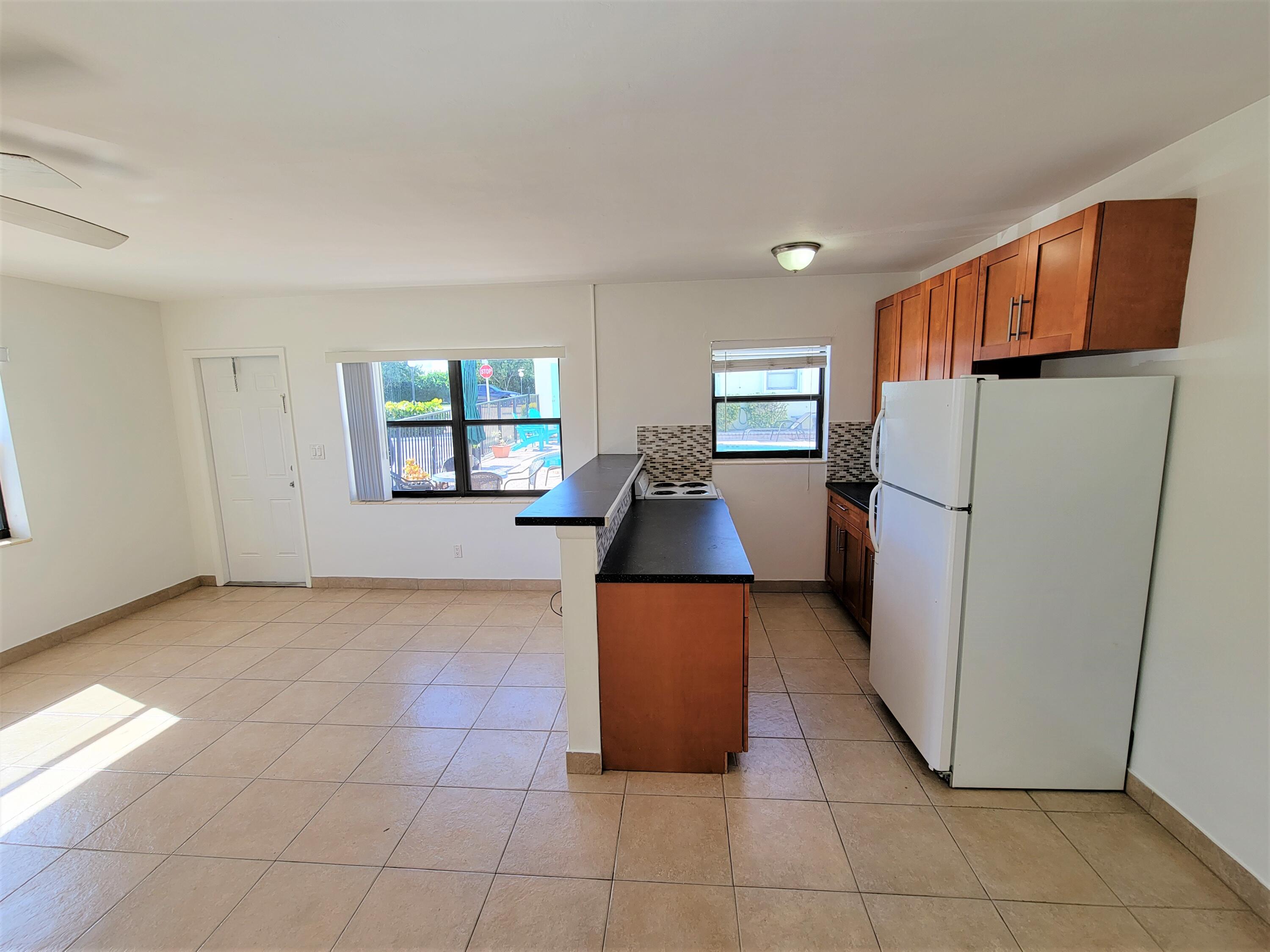 1 Tropical Drive, Unit 8 Ocean Ridge, FL 33435 - Photo 6 of 16 kit2
