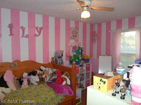 4907 Pingree Road Howell, MI 48843 - Photo 19 of 23 Bedroom 3.jpg