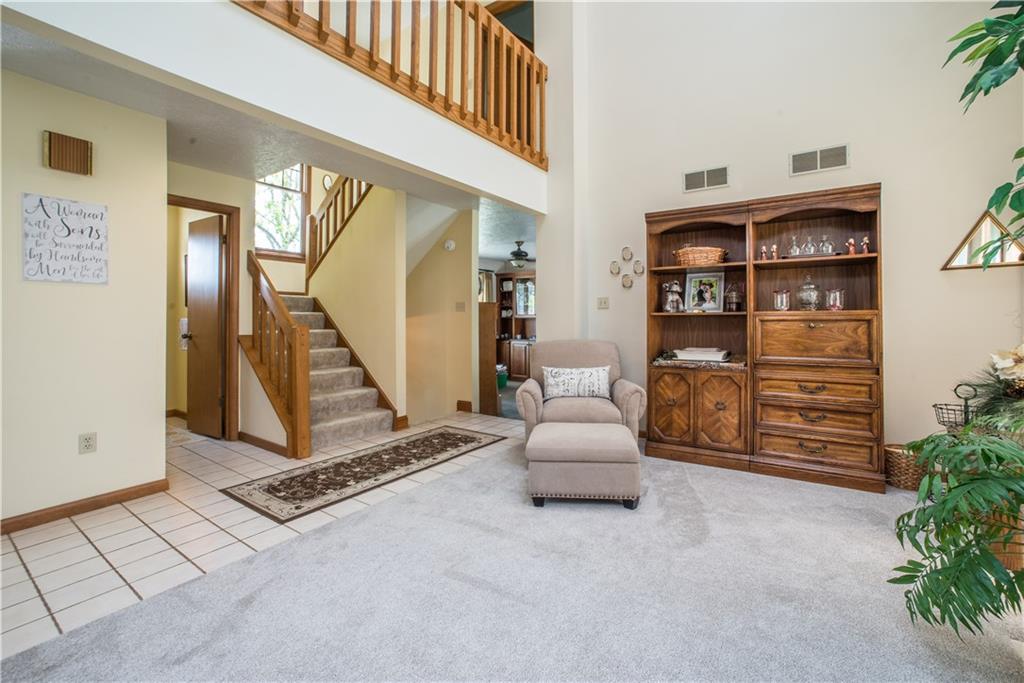 513 Soose Road Pittsburgh, PA 15209 - Photo 4 of 25 Gallery Image 4