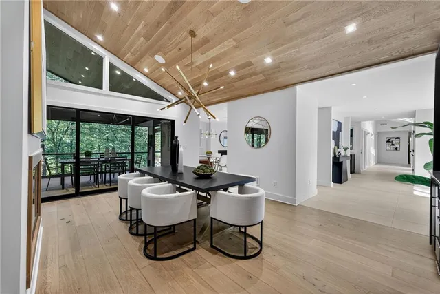 $2,850,000 | 585 Amberidge Trail Northwest, Atlanta, GA 30328