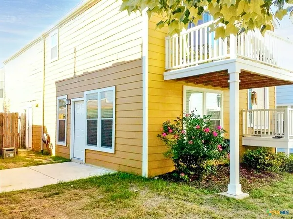 $900 | 112 Rush Haven, Unit C, San Marcos, TX 78666