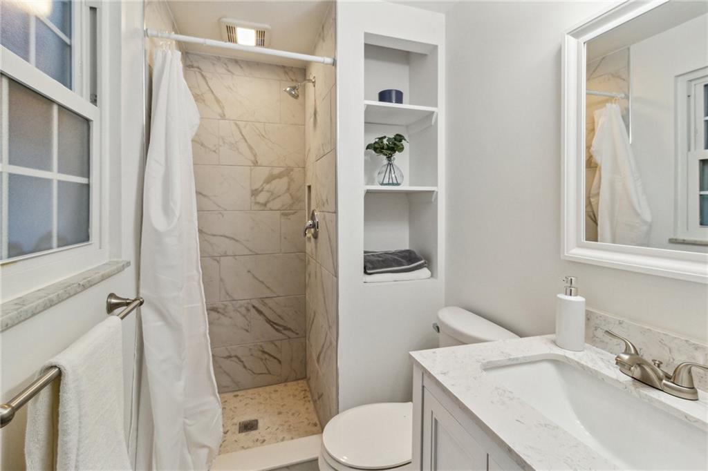 226 Wyngate Road Coraopolis, PA 15108 - Photo 19 of 32 Gallery Image 19