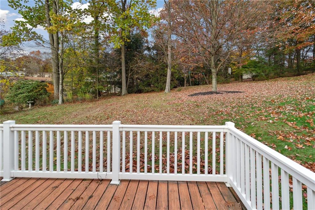 226 Wyngate Road Coraopolis, PA 15108 - Photo 31 of 32 Gallery Image 31