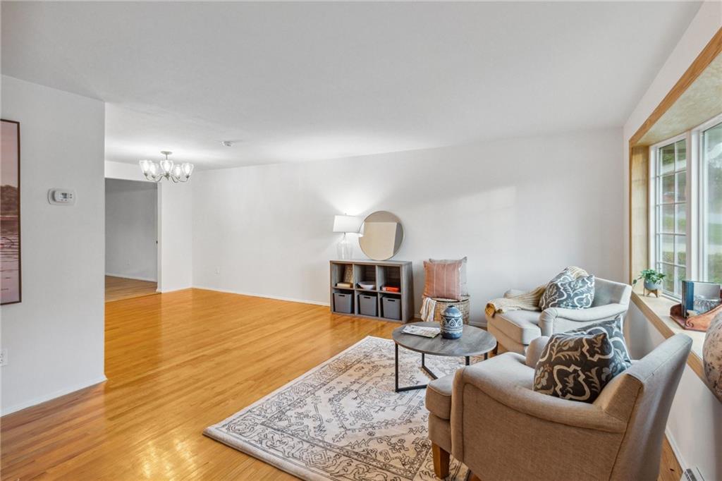226 Wyngate Road Coraopolis, PA 15108 - Photo 8 of 32 Gallery Image 8