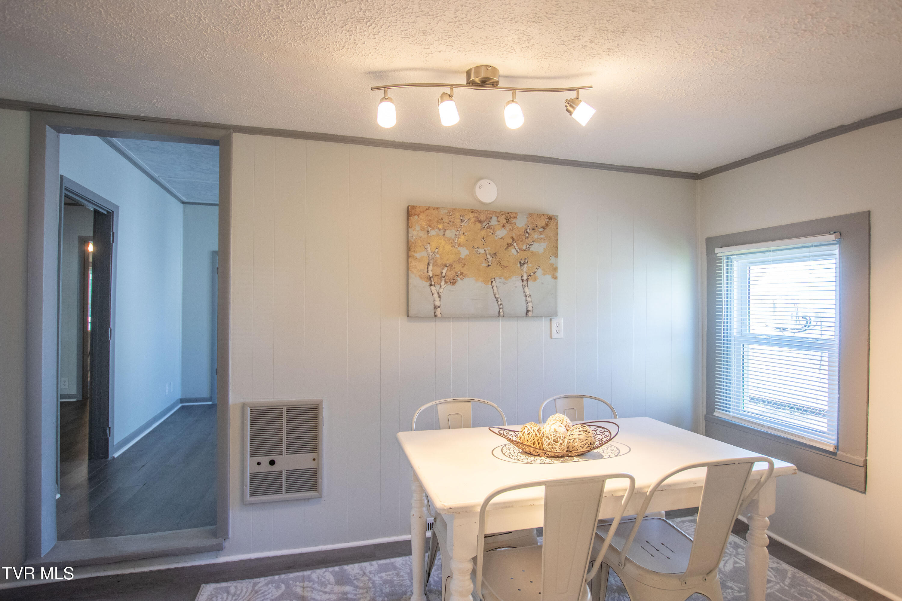 1826 Pittstown Road Bristol, VA 24201 - Photo 22 of 41 Eat In Kitchen