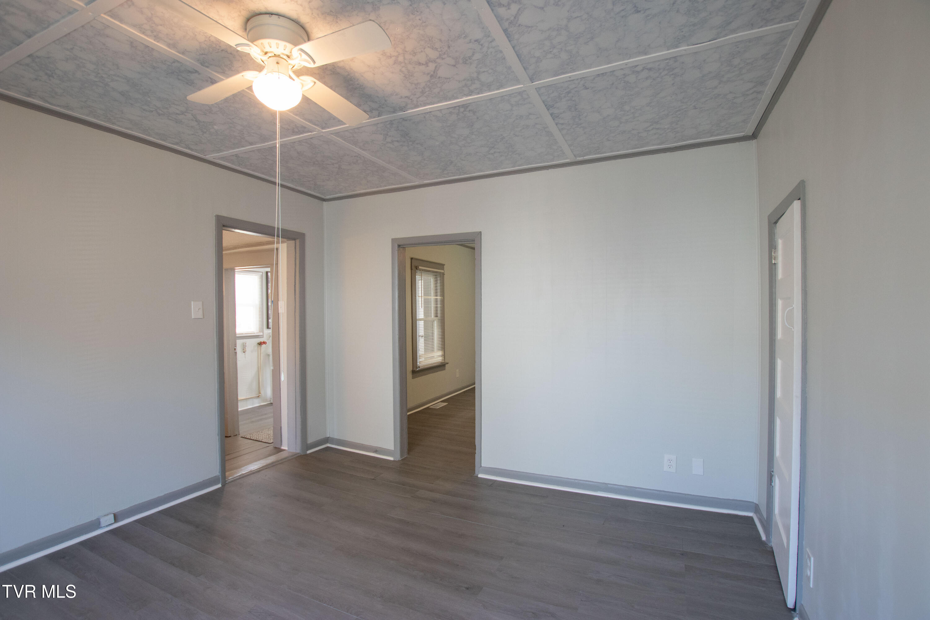 1826 Pittstown Road Bristol, VA 24201 - Photo 27 of 41 Bedroom 2