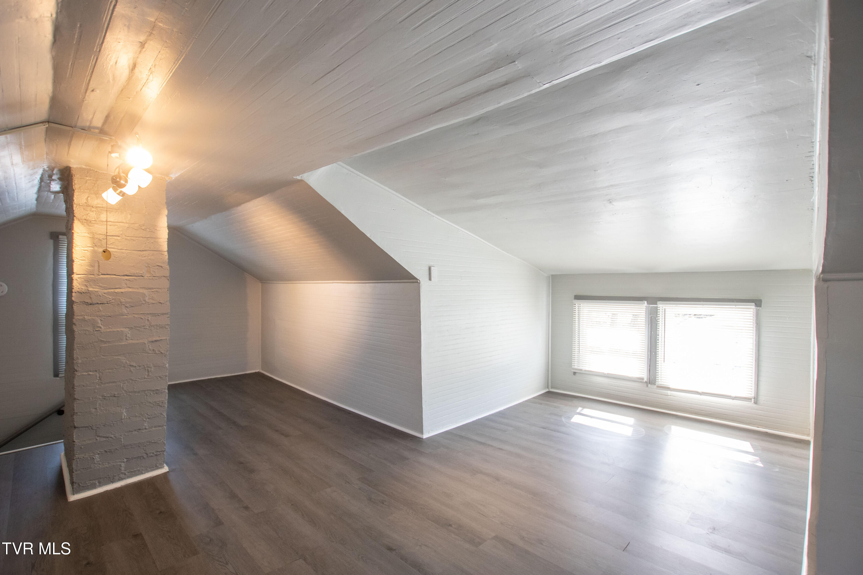 1826 Pittstown Road Bristol, VA 24201 - Photo 38 of 41 Storage or Den