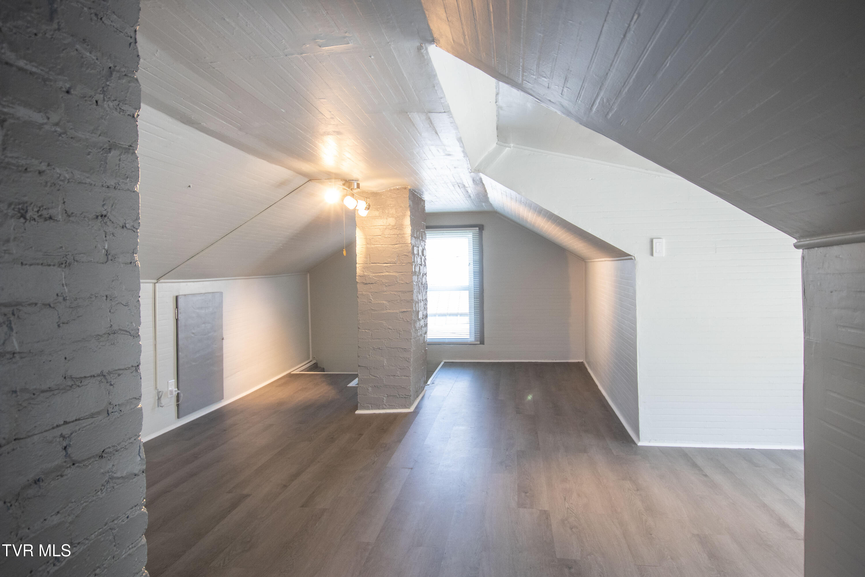 1826 Pittstown Road Bristol, VA 24201 - Photo 39 of 41 Options