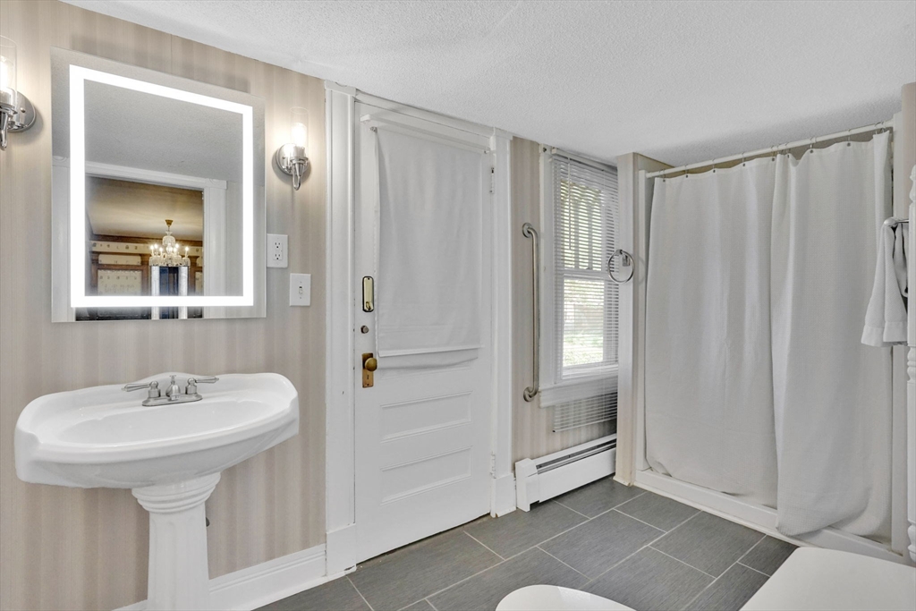 111 Magnolia Terrace Springfield, MA 01108 - Photo 21 of 42