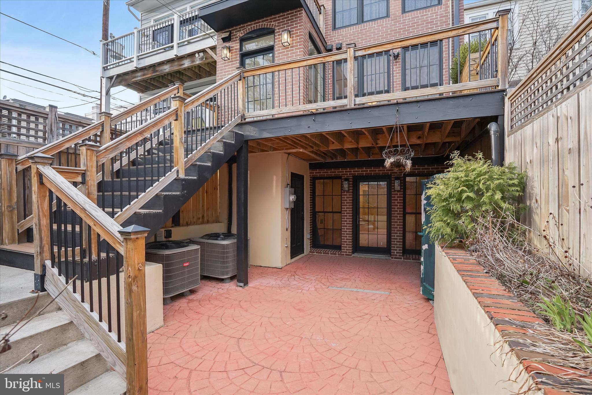 3626 T Street Northwest Washington, DC 20007 - Photo 49 of 61 a view of entryway
