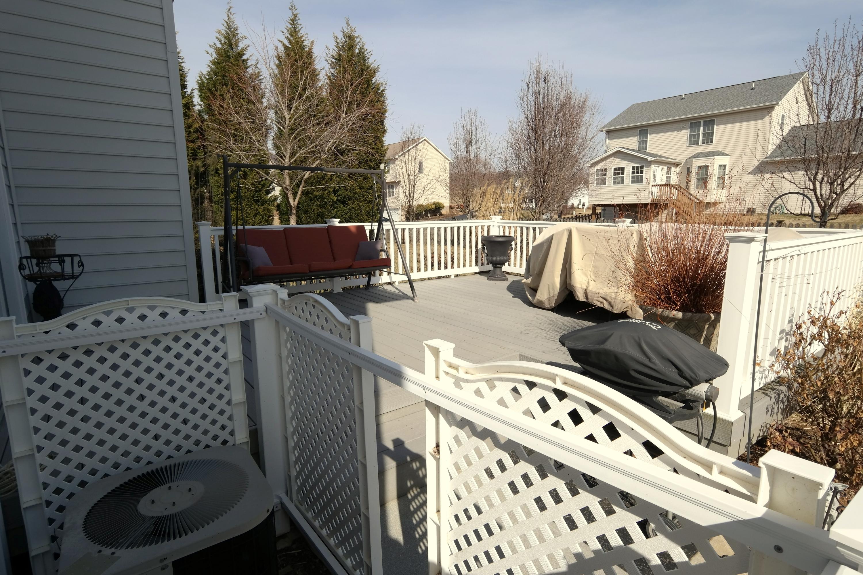 230 Eagle Ridge Roanoke, VA 24012 - Photo 4 of 35 Deck
