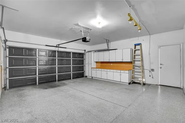 $3,300 | 6559 Thundercloud Court, Las Vegas, NV 89110