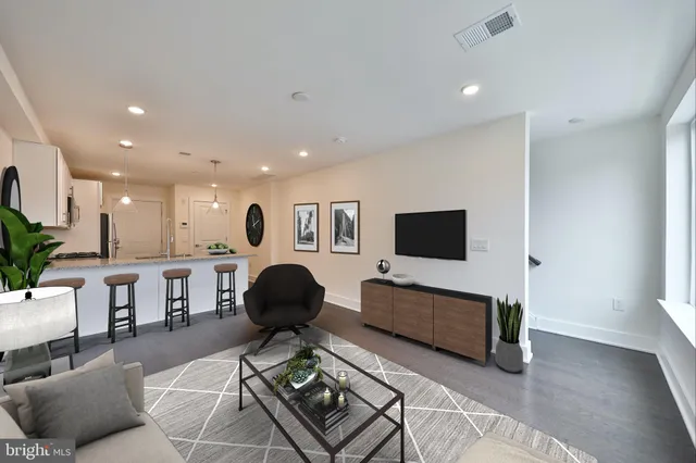 $1,875 | 2608 Braddock Street, Unit 3, Philadelphia, PA 19125