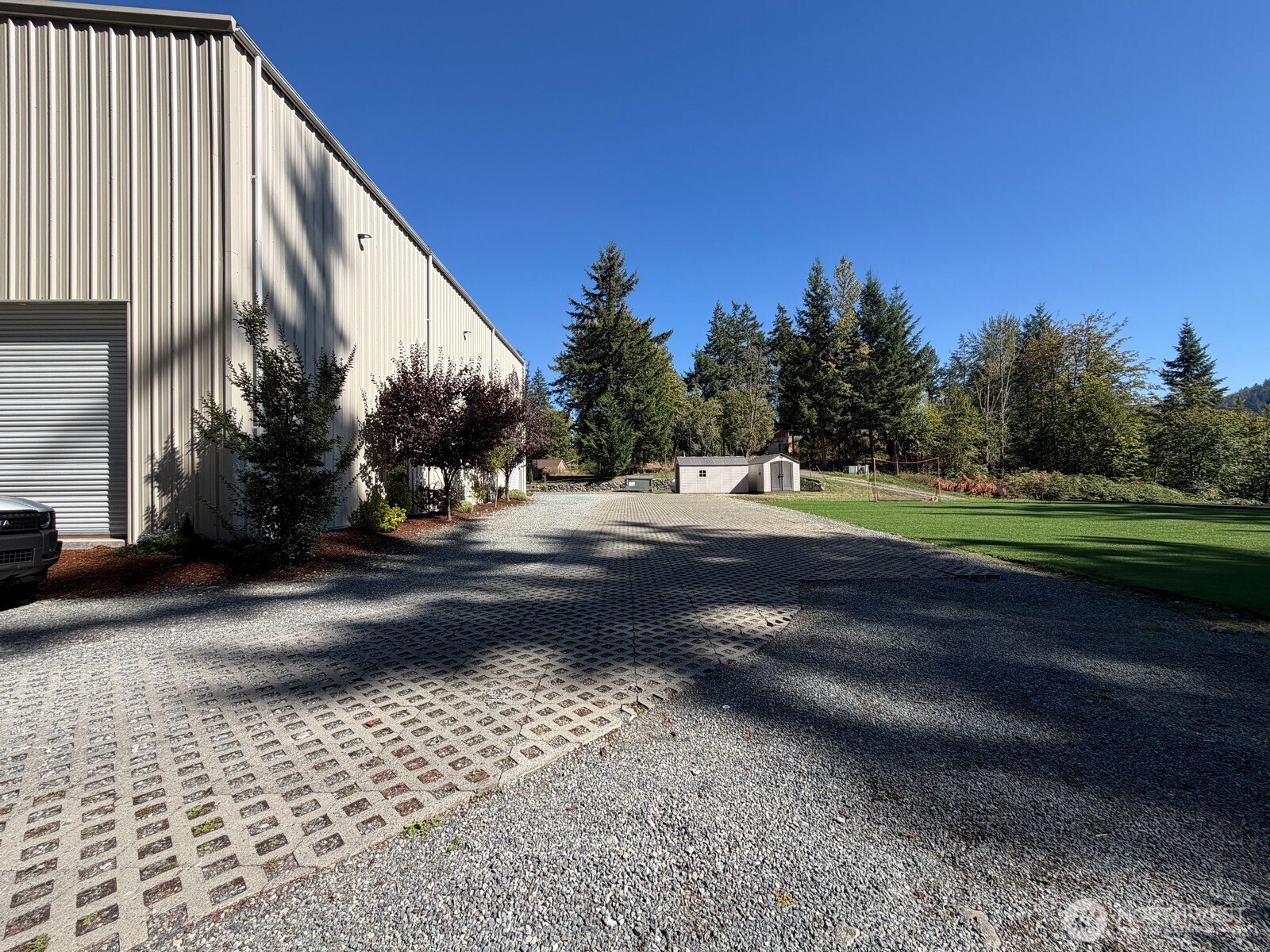 25929 Southeast Issaquah-Fall City Road Issaquah, WA 98029 - Photo 11 of 15 Gallery Image 11