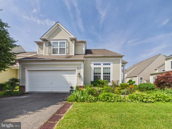 $1,049,900 | 13507 Jeb Stuart Square, Centreville, VA 20120