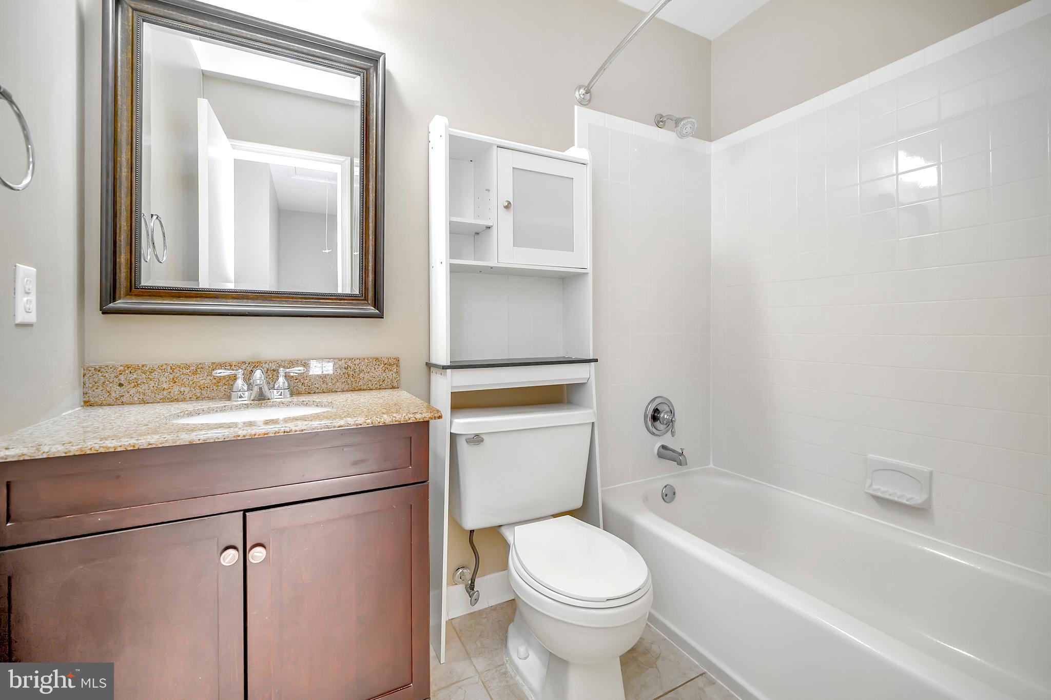 4032 Spring Run Court, Unit 6A Chantilly, VA 20151 - Photo 27 of 33 Gallery Image 27
