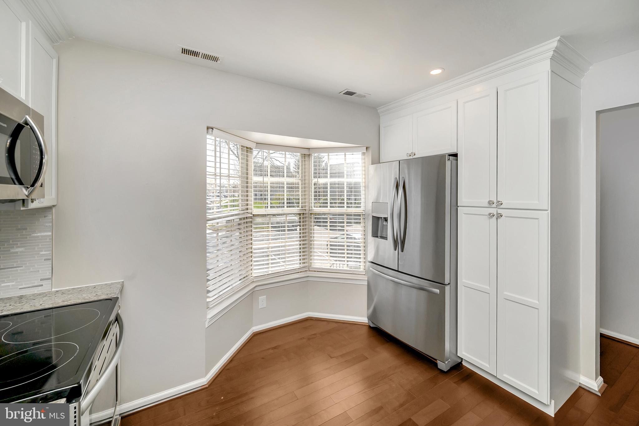4032 Spring Run Court, Unit 6A Chantilly, VA 20151 - Photo 8 of 33 Gallery Image 8