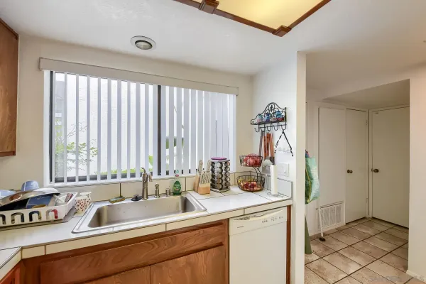 $525,000 | 4085 Crystal Dawn Lane, Unit 104, San Diego, CA 92122