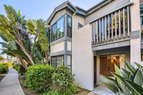 $525,000 | 4085 Crystal Dawn Lane, Unit 104, San Diego, CA 92122