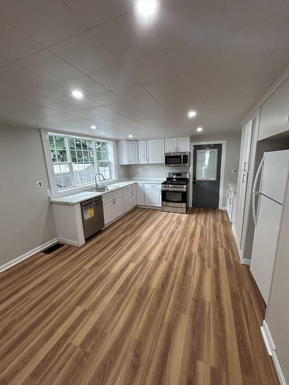 5 Tower Street, Unit 1 Hudson, MA 01749 - Photo 4 of 16