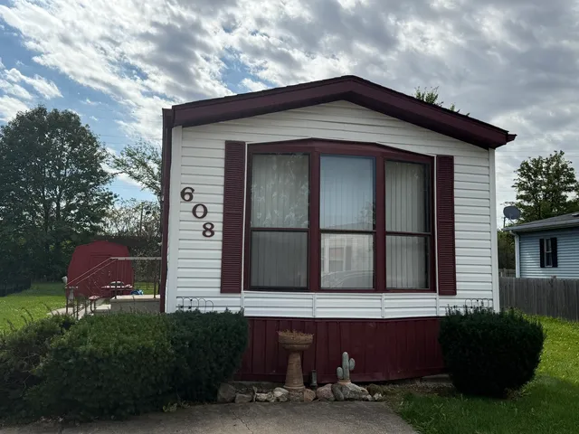 $39,900 | 608 Tanglewood Road, Matteson, IL 60443
