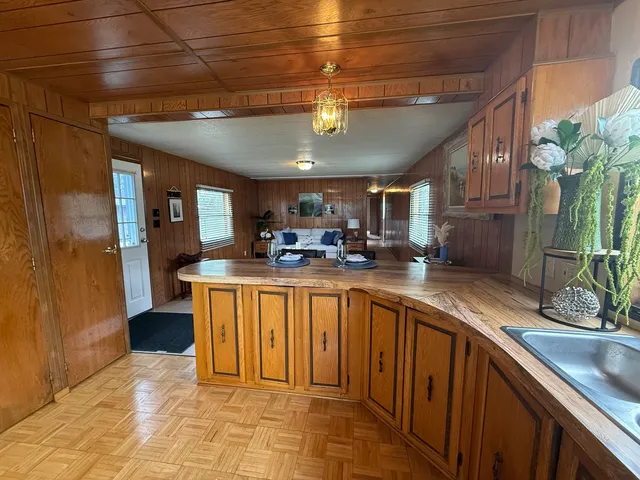 $39,900 | 608 Tanglewood Road, Matteson, IL 60443