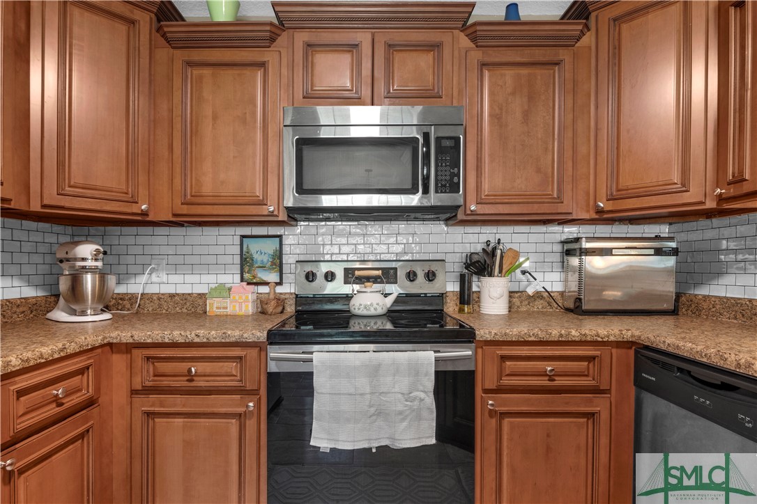 357 Deloach Road Northeast Ludowici, GA 31316 - Photo 8 of 32 Gallery Image 8