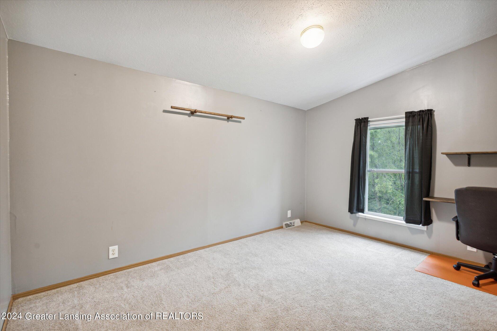 8920 Clintonia Road Portland, MI 48875 - Photo 19 of 23 18-8920-Clintonia-Rd-Portland-MI-48875-W