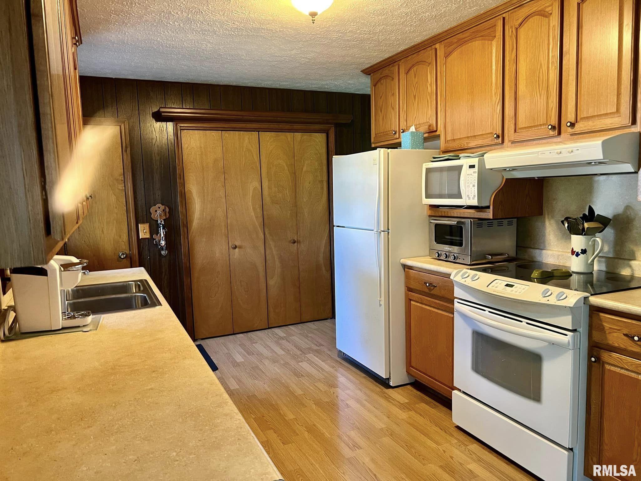 253 Water Tower Road Stonefort, IL 62987 - Photo 13 of 65