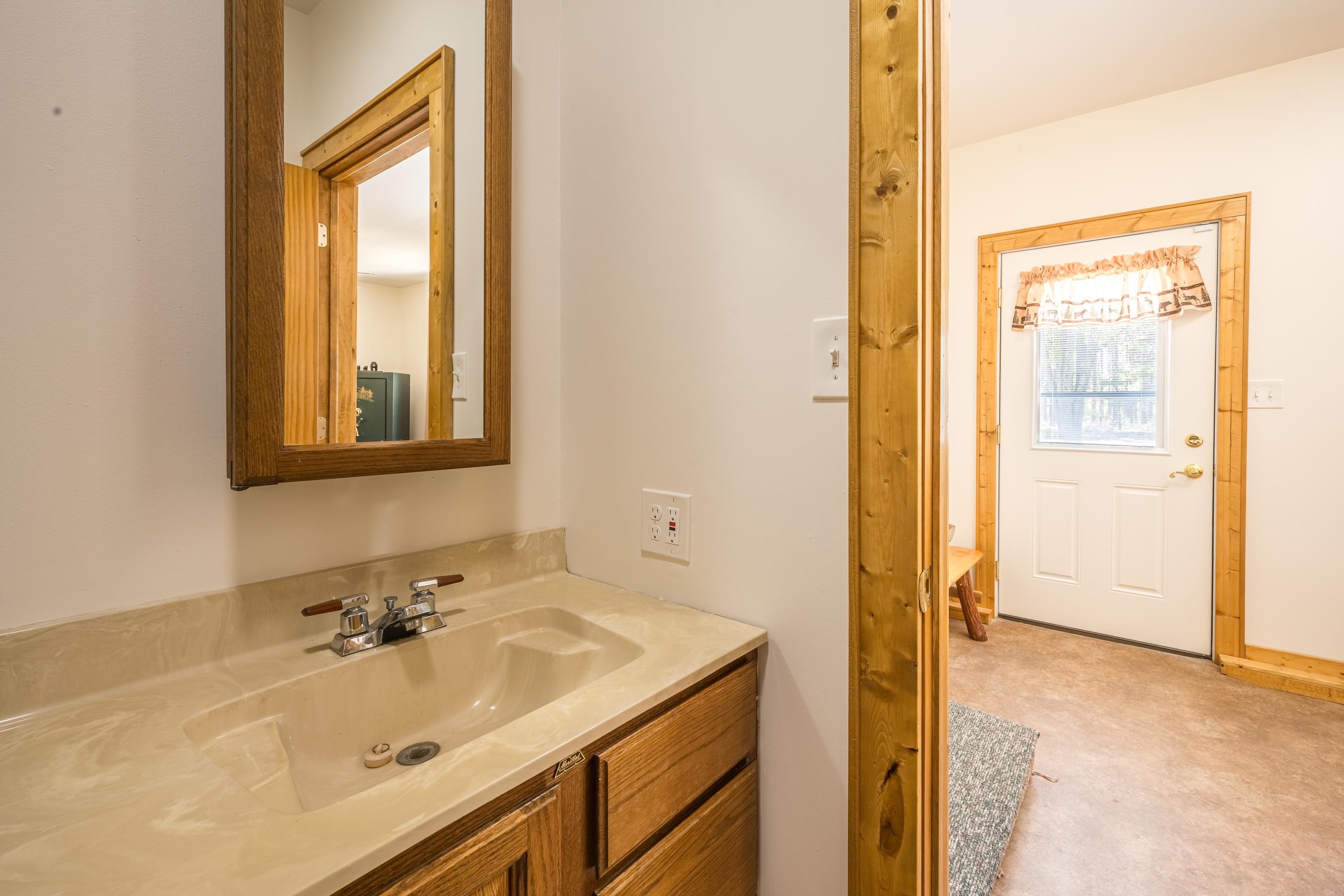 240 Hilts Road Gladwin, MI 48624 - Photo 9 of 97