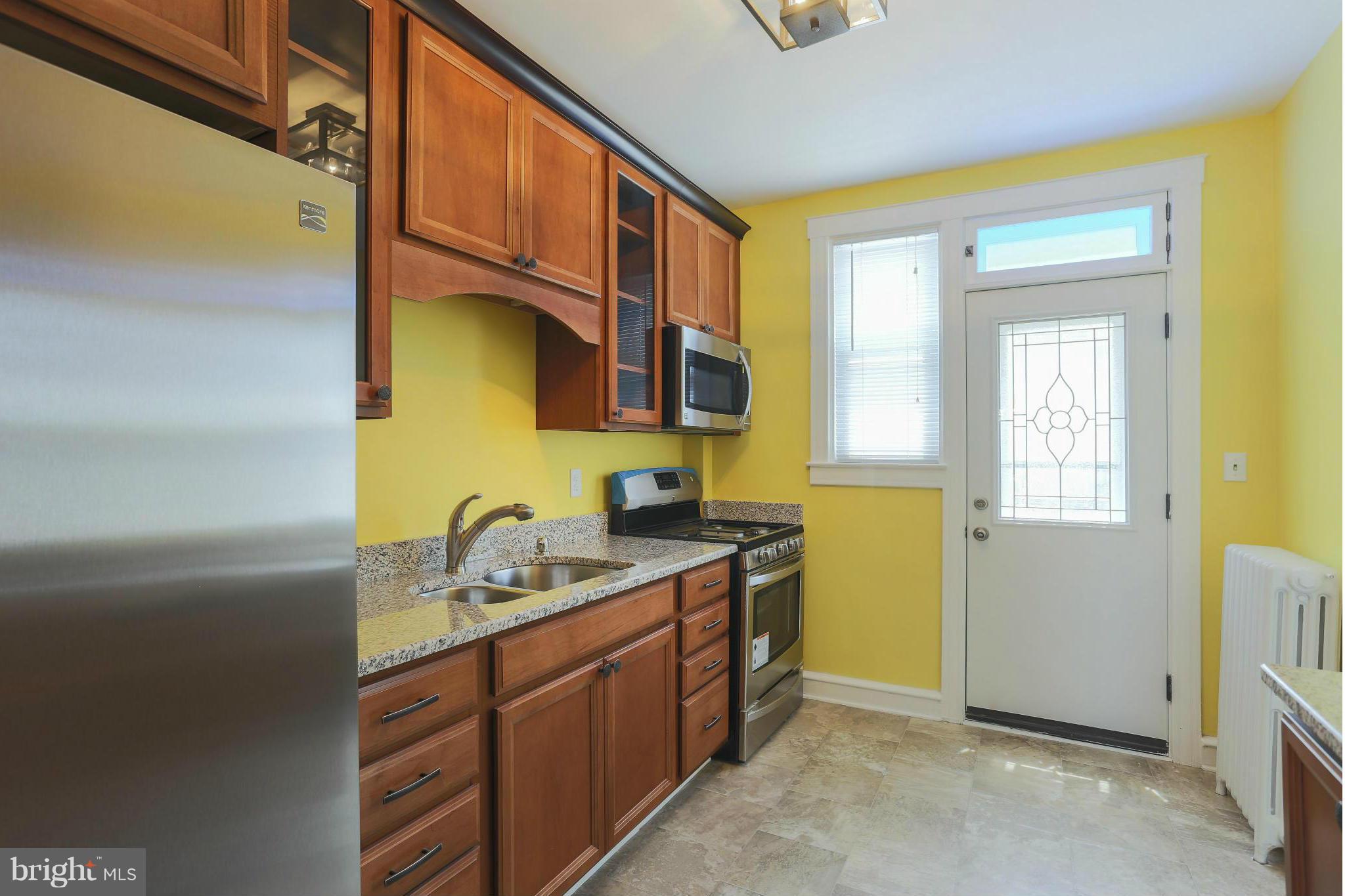 3425 Juneway Baltimore, MD 21213 - Photo 5 of 24 Kitchen