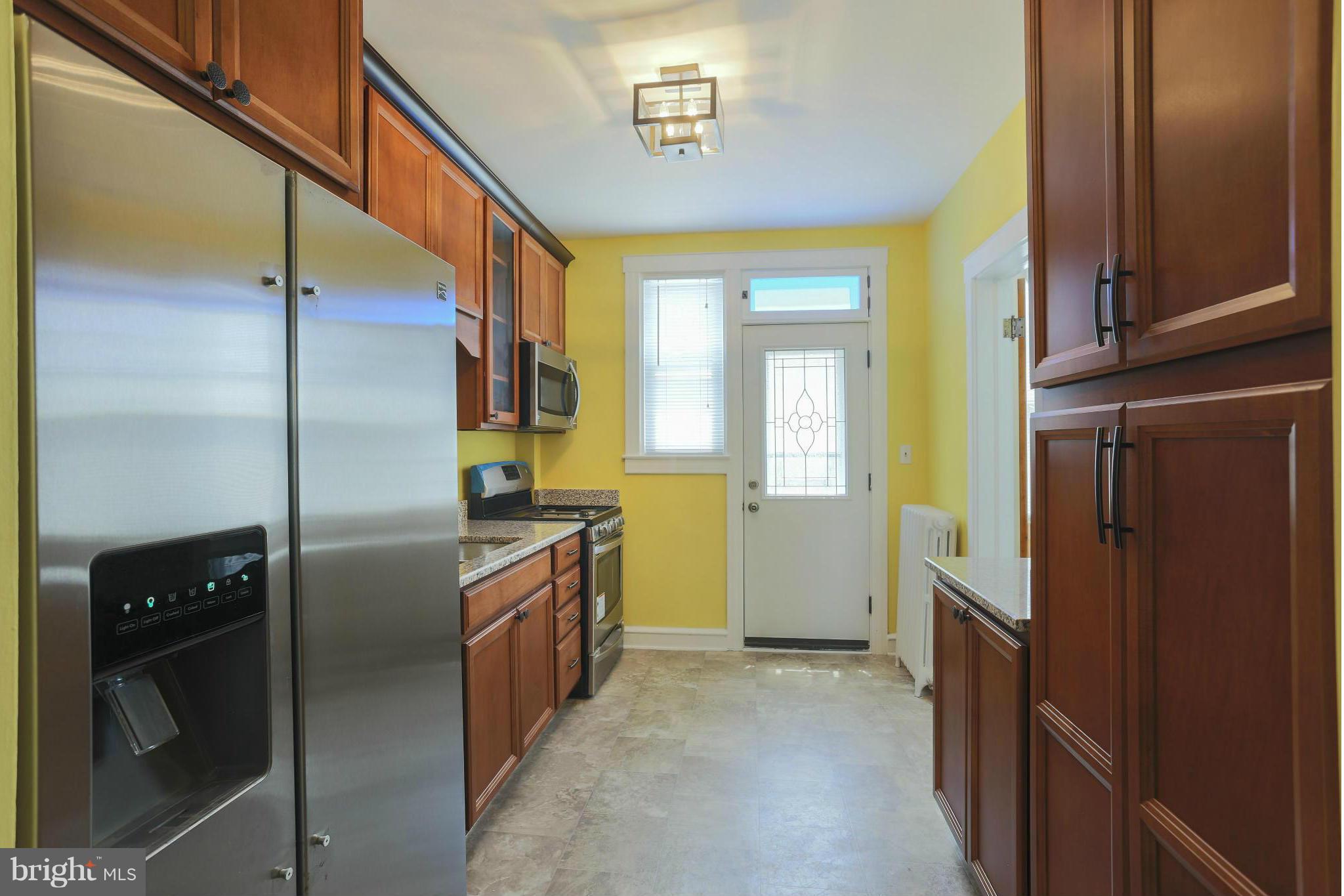 3425 Juneway Baltimore, MD 21213 - Photo 6 of 24 Kitchen
