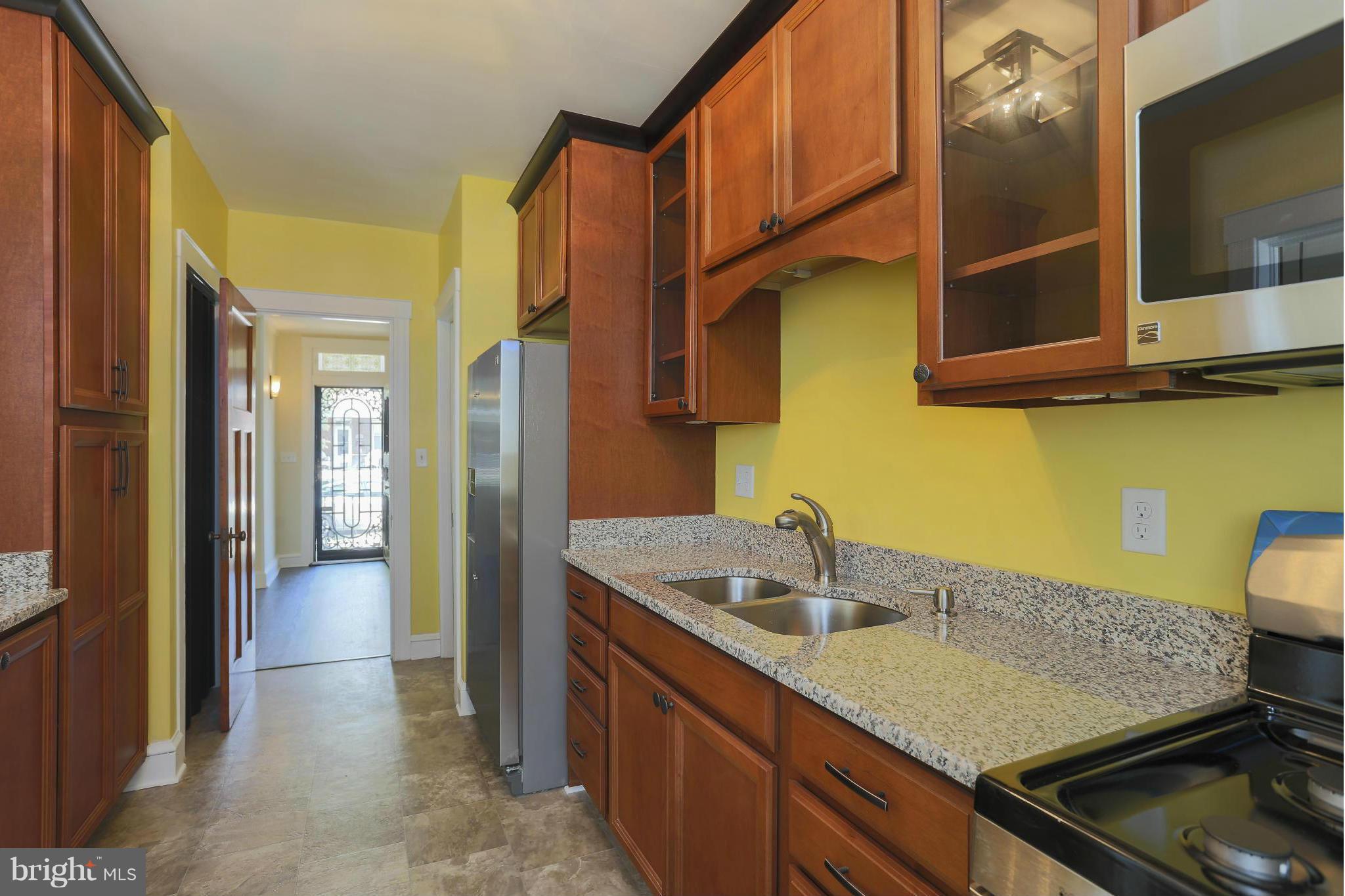 3425 Juneway Baltimore, MD 21213 - Photo 7 of 24 Kitchen