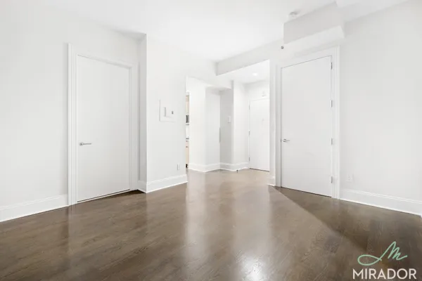 $3,750 | 15 Park Row, Unit 7J | Financial District