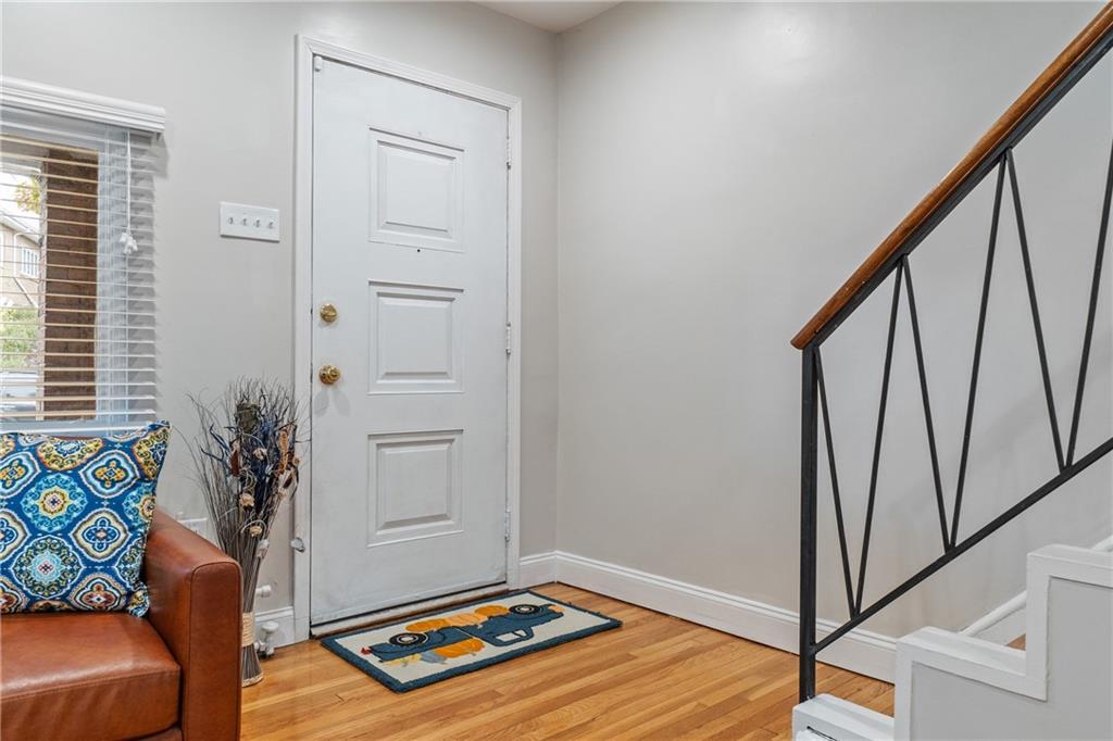 2871 Fernwald Road Pittsburgh, PA 15217 - Photo 4 of 28 Gallery Image 4