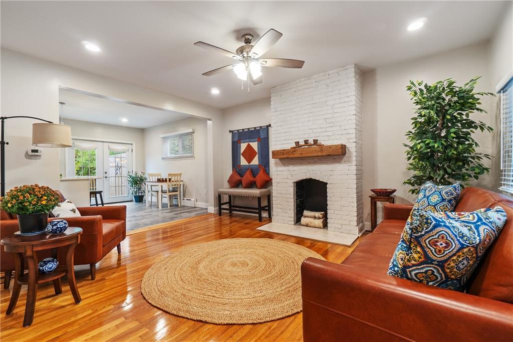 2871 Fernwald Road Pittsburgh, PA 15217 - Photo 6 of 28 Gallery Image 6