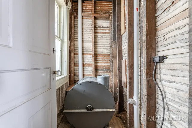 $250,000 | 55 Fitch Place Southeast, Grand Rapids, MI 49503