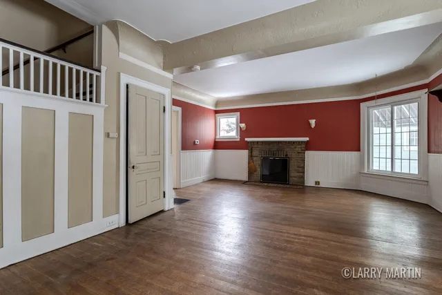 $250,000 | 55 Fitch Place Southeast, Grand Rapids, MI 49503