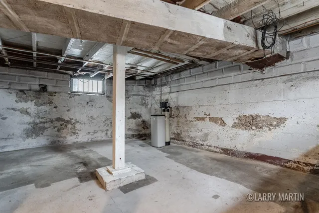 $250,000 | 55 Fitch Place Southeast, Grand Rapids, MI 49503