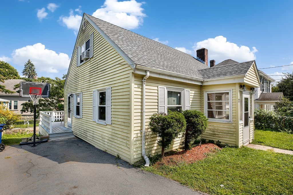 21 Lodgehill Road Boston, MA 02136 - Photo 12 of 14 Gallery Image 12