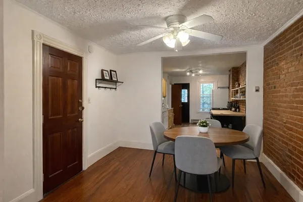 $2,500 | 14 Mead Street, Unit 2, Boston, MA 02134