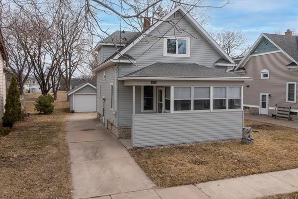 $189,900 | 812 Powers Street, Oshkosh, WI 54901