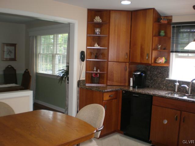 1480 Springhouse Road Allentown, PA 18104 - Photo 10 of 16 Gallery Image 10