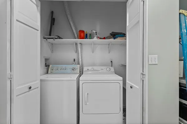 $4,900 | 137 L Street, Unit 1, Boston, MA 02127