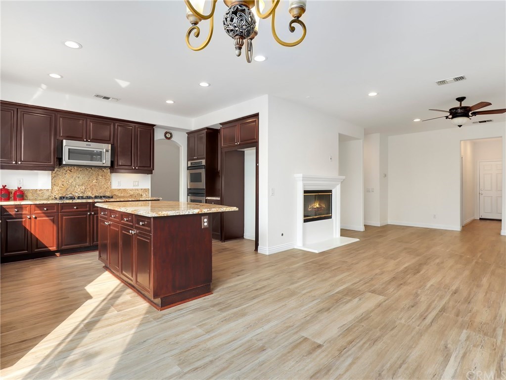 25955 Burke Place Stevenson Ranch, CA 91381 - Photo 15 of 36