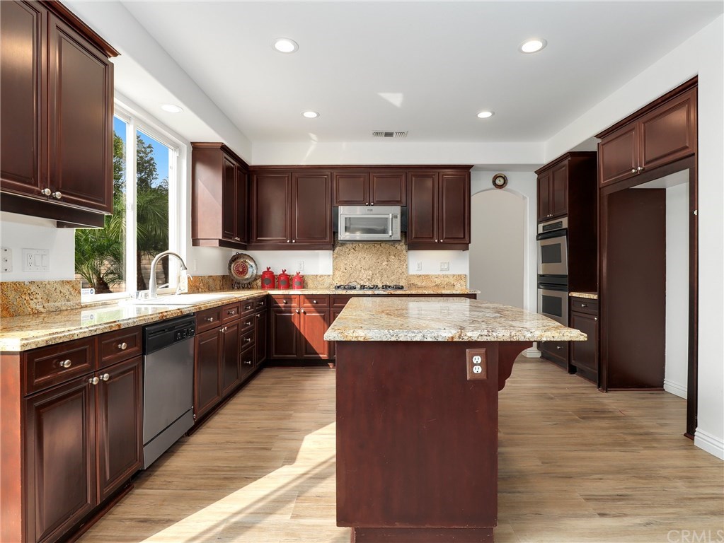 25955 Burke Place Stevenson Ranch, CA 91381 - Photo 16 of 36