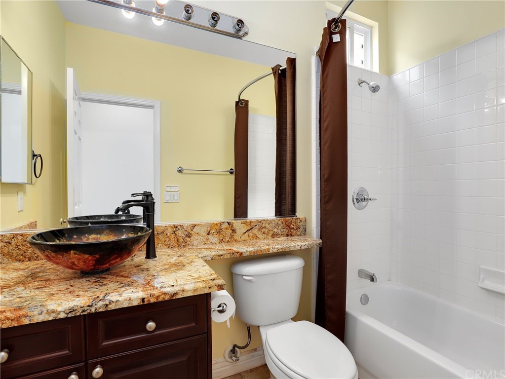 25955 Burke Place Stevenson Ranch, CA 91381 - Photo 20 of 36