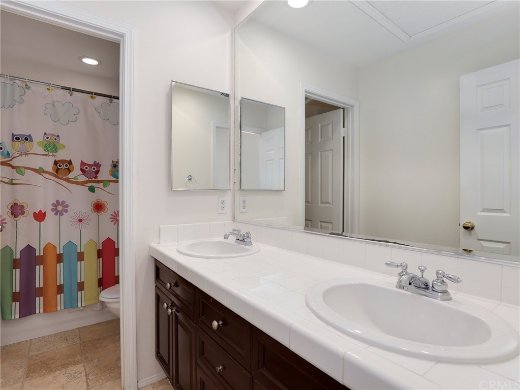 25955 Burke Place Stevenson Ranch, CA 91381 - Photo 25 of 36