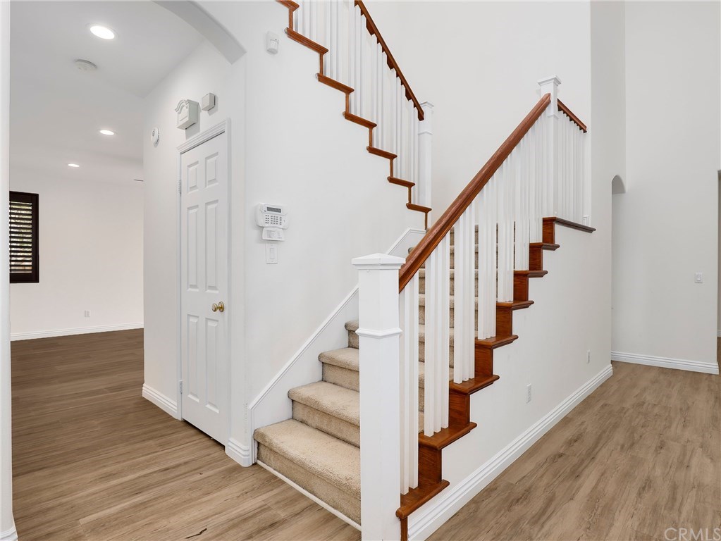 25955 Burke Place Stevenson Ranch, CA 91381 - Photo 7 of 36