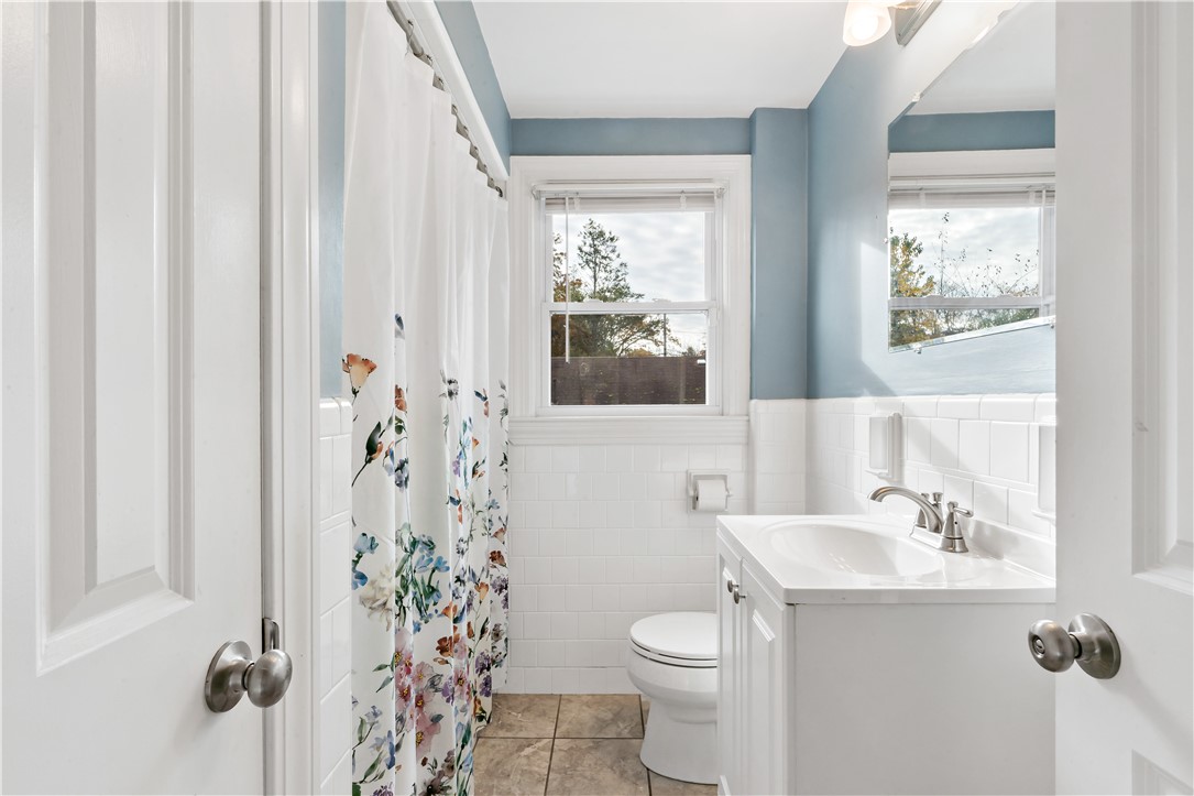 52 Merle Street Warwick, RI 02889 - Photo 17 of 27